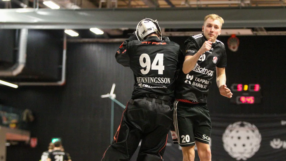 Patenterat måljubel för FBC:s David Henningsson och Theo Asplund.