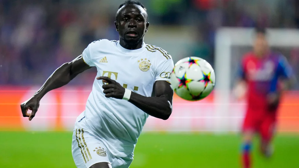 Senegals Sadio Mané ser ur att missa VM i Qatar, enligt franska tidningen L'Equipe. Arkivbild.