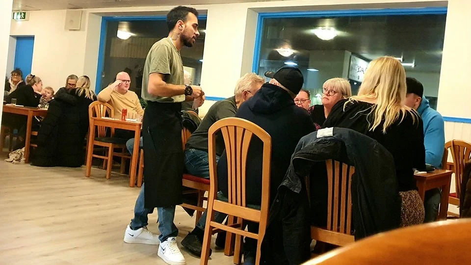 "Vi har valt att behålla de grekiska namnen på rätterna för att förbereda bodensare inför sommarsemestern i Grekland", säger Pavlos Merkouris,  delägare i That Greek Place. 