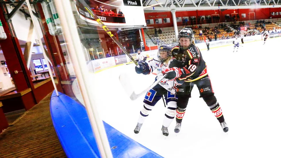 Tomt. Bara 37 personer på läktaren när Luleås damlag spelar.