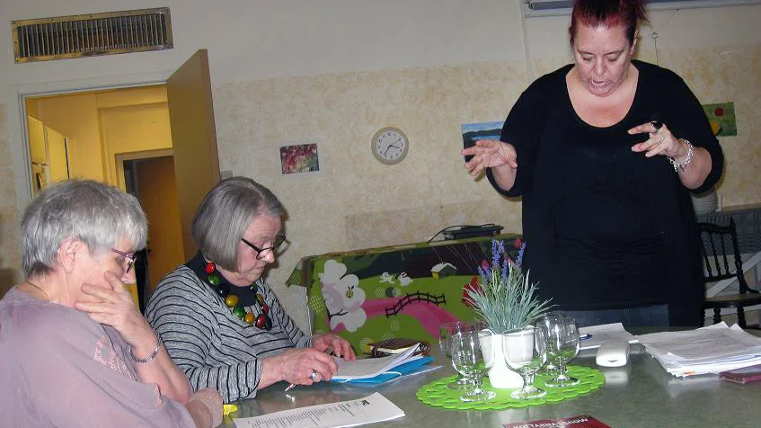PRO Niemisel. Mötesordförande Eva Rödge, sekreterare Kristina Nilsson och studieorganisatör Ingrid Skogqvist