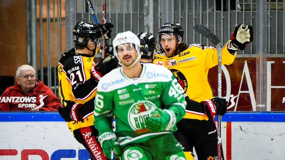 Slog till. Pontus Själin gjorde det viktiga 3–1, vilket också var backdoldisens första mål i SHL någonsin.