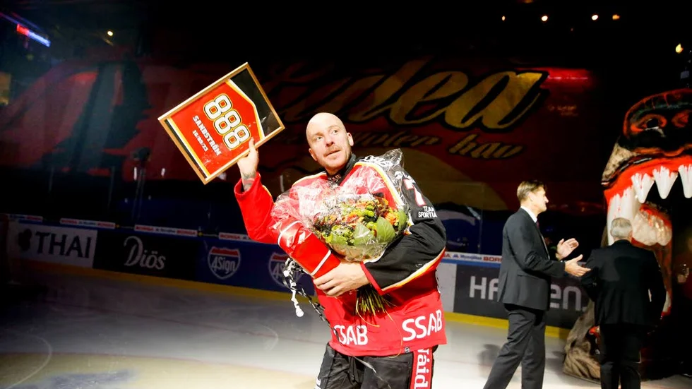 Jan Sandsröm hyllades mäktigt.