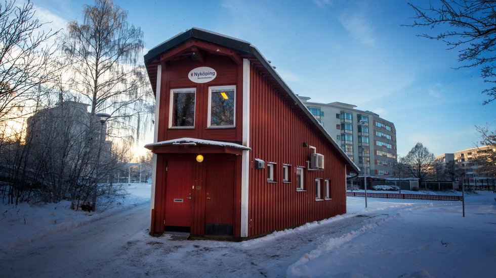 Insändarskribenten vill inte att Medborgarkontoret i Brandkärr i Nyköping ska försvinna.