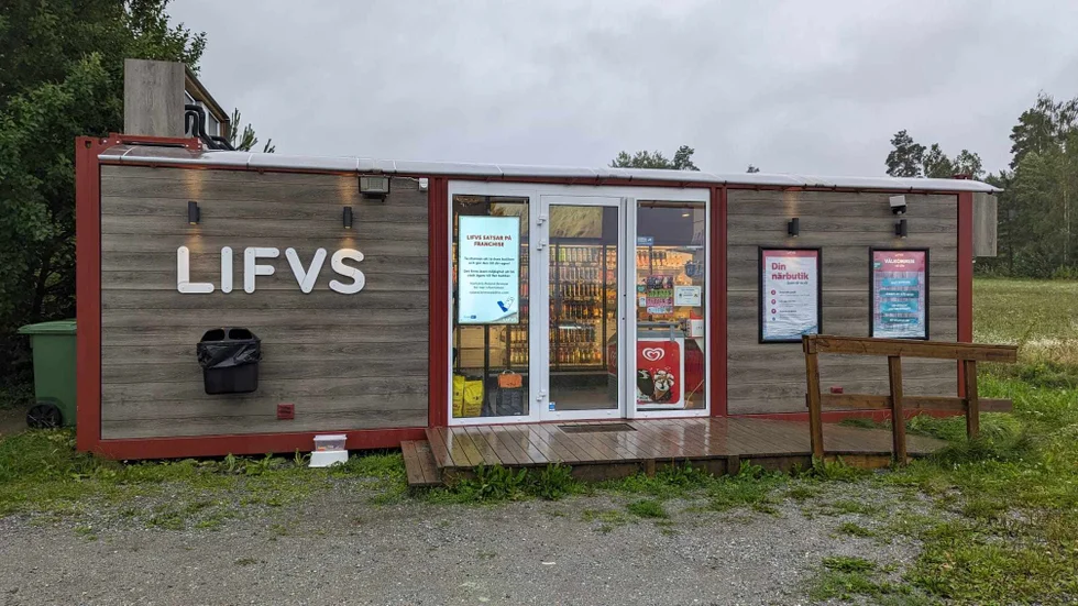 Lifvs i Veckholm har slutrea och kan komma att läggas ner sedan Lifvs ägare Storekey gått i konkurs.