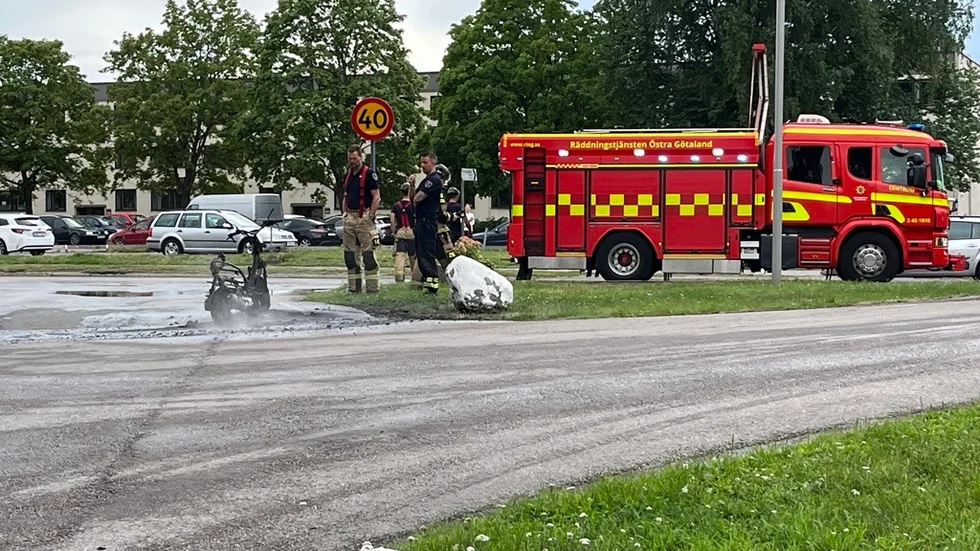 En moped brann i Vilbergen på måndagen.