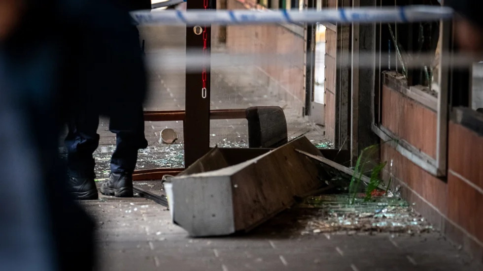 Bilden är tagen efter en explosion vid en restaurang i Göteborg i somras.