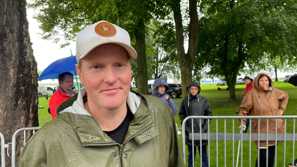 Arrangemangsgeneralen Martin Bengtsson konstaterade att ett fjärde Vadstena triathlon i regn ändå lockade 500 deltagare.