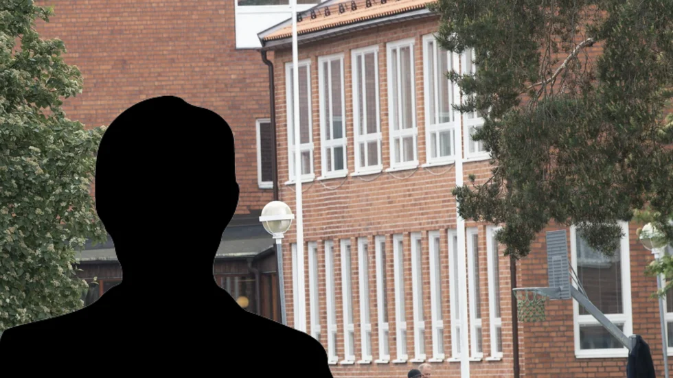 Den misstänkte läraren stängdes av när skolan fick kännedom om polisens utredning om grovt barnpornografibrott.