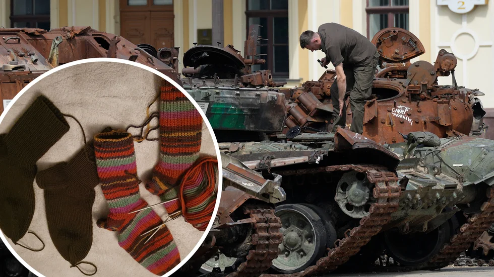 Stickade sockar till ukrainska soldater är ett exempel på små hjälpinsatser. "Några svenska kvinnor stickar vantar och sockar till de ukrainska soldaterna som kämpar för att försvara våra demokratiska rättigheter", skriver insändarskribenterna.