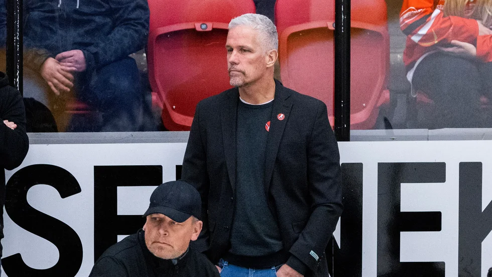 "Vi klarade oss från skador. Vi har vältränade spelare som är vana med att spela och träna och alla håller huvudet uppe för att inte åka på något. Det var mycket hugg och slag idag", sade Patrik Degerstedt.