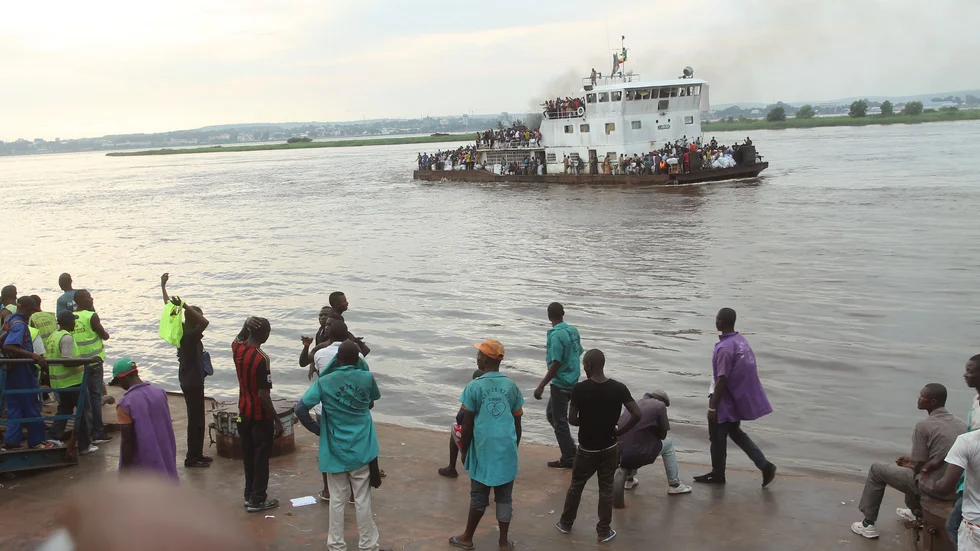 Båttrafiken på floden Kongo i Kongo-Kinshasa och angränsande Kongo-Brazzaville är omfattande. Arkivbild.