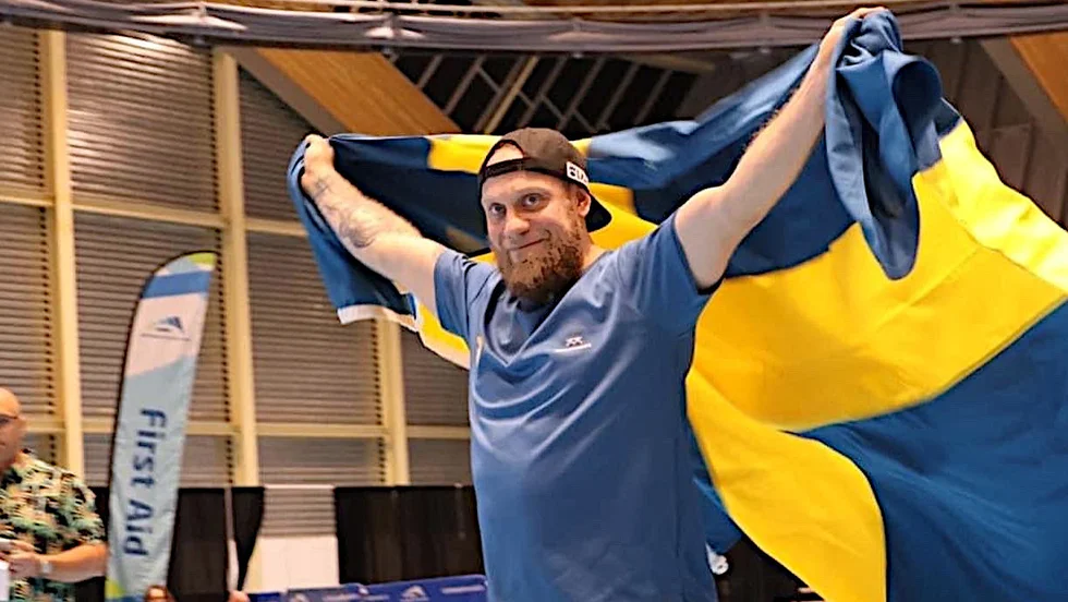 Dennis Björnström vann VM-guldet i funktionell fitness när mästerskapet avgjordes i Vancouver, Kanada. "Mycket svenskar som bara skrek Dennis, Dennis, Dennis".