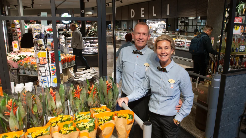 Conny och Linda Holmström på Ica Supermarket Knuten i Oppeby.