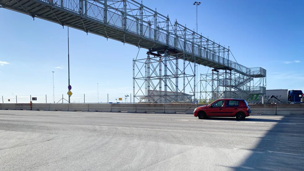 En gotlänning har lämnat en synpunkt till regionen om oskyddade trafikanter på Färjeleden.