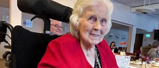 Elisabeth fyllde 100 år – firade med barnbarnbarnsbarnen