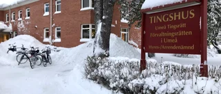 Dubbla brott mot knivlagen i Umeå – fångades i säkerhetskontroll 