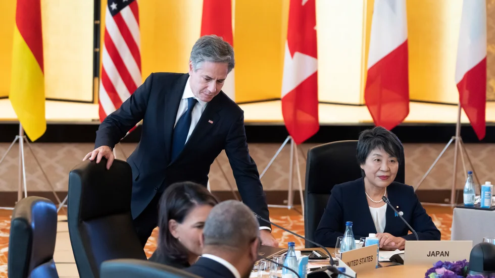 Några av G7:s utrikesministrar, med USA:s Antony Blinken stående till vänster om japanska Yoko Kamikawa, på mötet i Tokyo.
