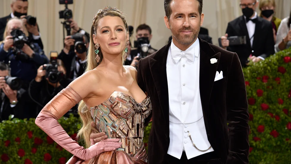 Blake Lively och Ryan Reynolds stöttar strejken. Arkivbild.