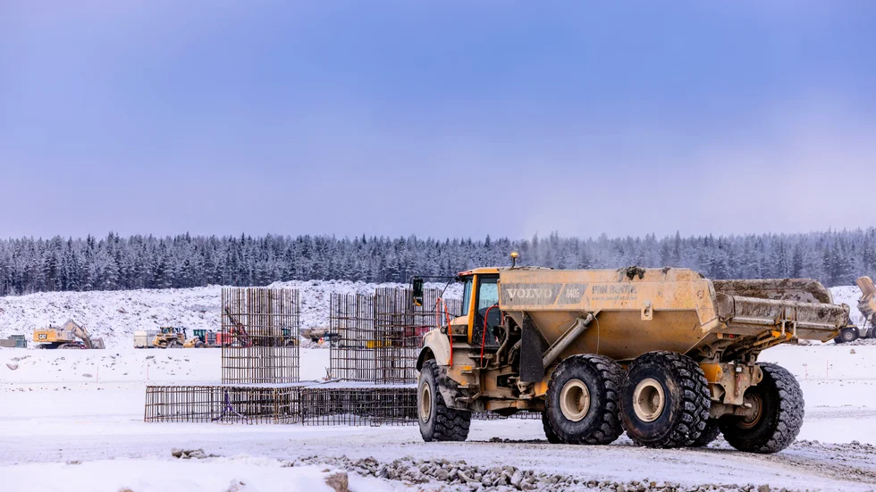 "Varför köper H2GS inte sin råvara från Narvik i stället för långa transporter från Sydamerika?", undrar insändarskribenten bland annat.