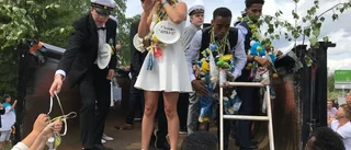 Stor glädje när 400 elever tog studenten