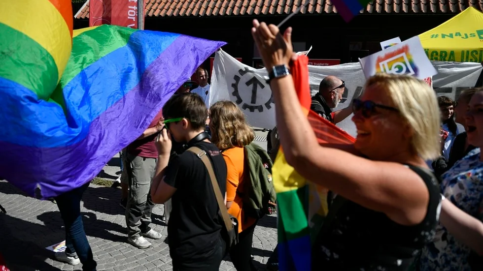 I år stod nazister mitt i publiken i Almedalen och genom att vråla ut hat försökte de stoppa centerledaren Annie Lööf från att tala. Det är beklämmande att se vuxna människor så fyllda av hat, vidrigt att höra deras patetiska retorik om den egna rasens överlägsenhet, skriver Lövheim.
