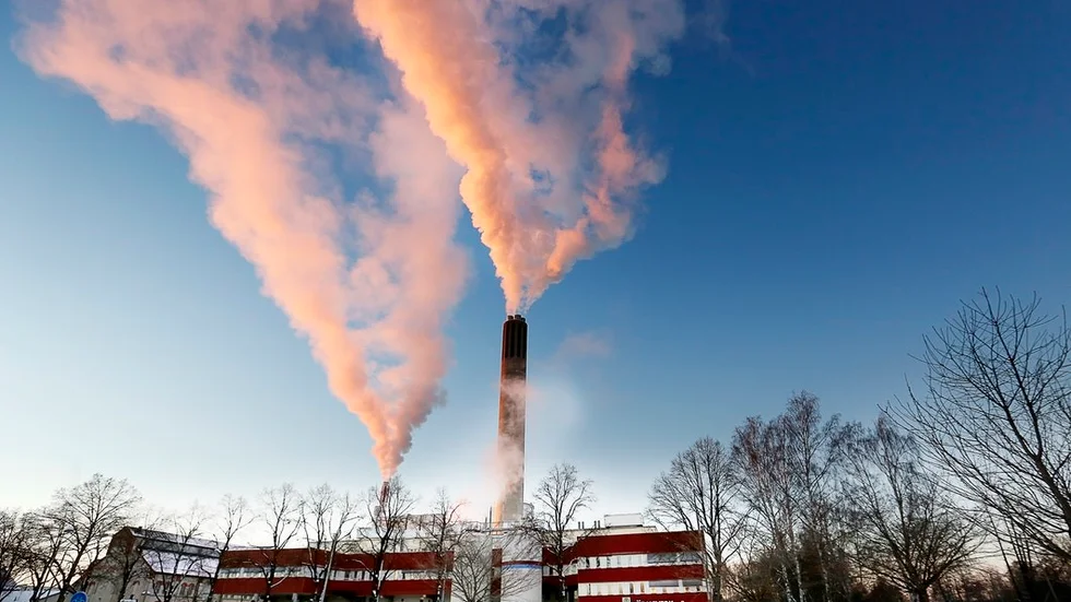 Vi på Eskilstuna Energi och miljö är stolta över att kunna erbjuda den lokalproducerade Eskilstuna-elen. Den är producerad på trädtoppar, bark och andra avverkningsrester från skogsindustrin som annars hade gått till spillo, skriver Fredrik Stake.