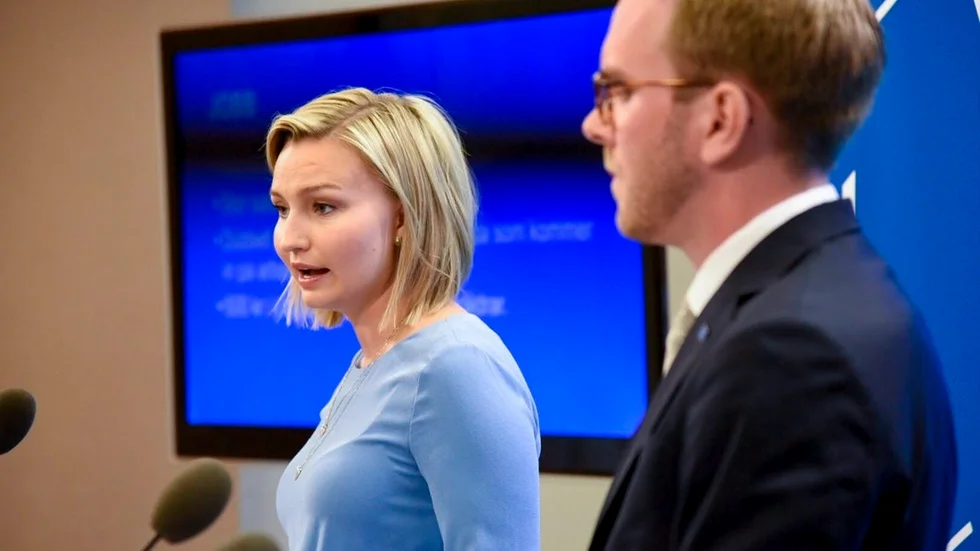 Åtskilliga av KD:s gräsrötter lär ogilla ledningens gir ut i reaktion och främlingsfientlighet.