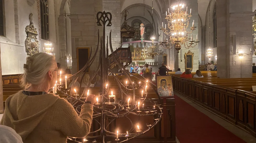 Inifrån Visby domkyrka på onsdagskvällen.