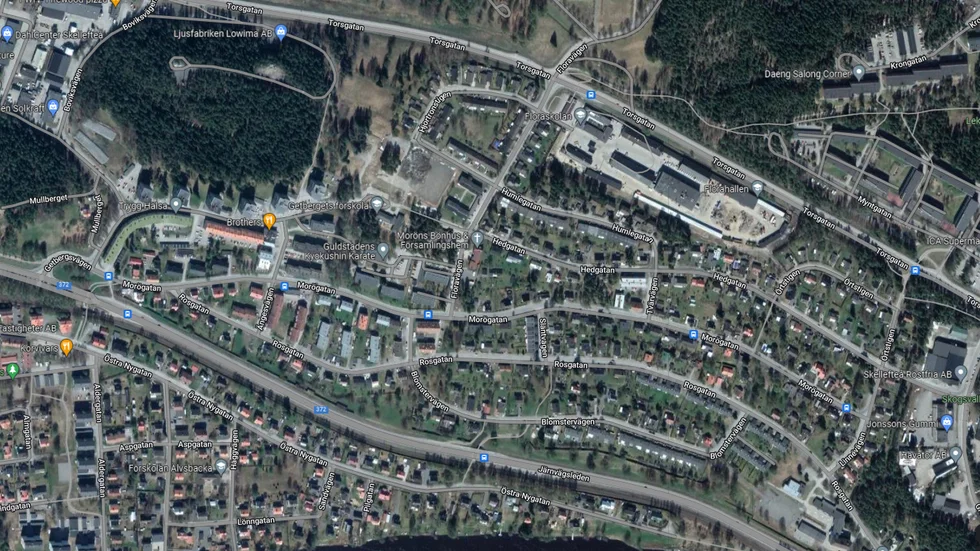 Tre villor på Morön drabbades av inbrott samma helg.