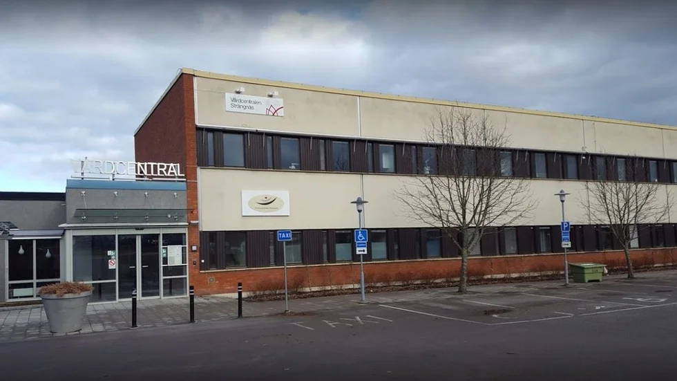 Barnmottagningen kommer att finnas kvar i Strängnäs vårdcentrals lokaler fram till den sista augusti i år.