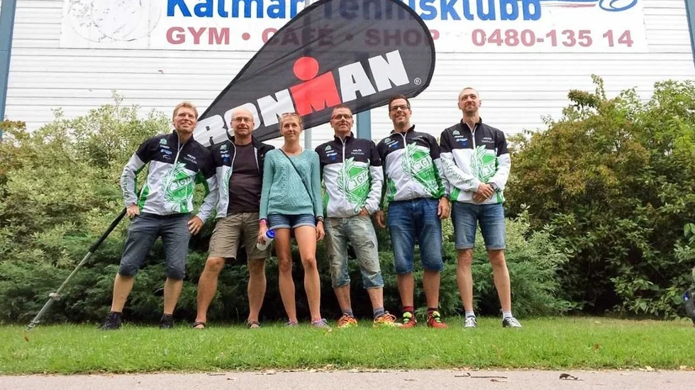 Sex triatleter från Julita deltog i årets upplaga av Ironman Kalmar. Från vänster: Roger Culmsee, Anders Eriksson, Angelica Karlsson, Benny Golden, Robert Krig och Johnny Strand.