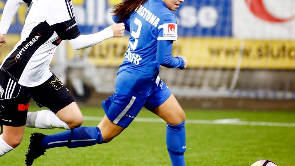 16-åriga Ida Hyttinen är en av Unitedspelarna som jagar guld den här helgen.