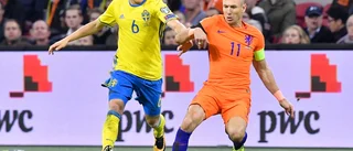 Sverige till playoff trots förlust