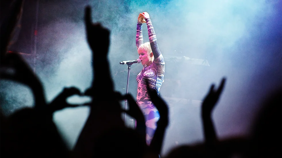 När Robyn intog torget 2011 var det ett aldrig skådat tryck i publiken – hon hade just slagit internationellt, och Stadsfesten var en av få i Sverige som lyckats boka henne det året. 