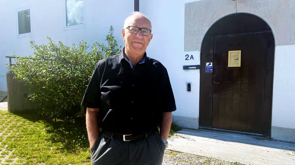 Nils-Owe Lingström äger fastigheten som genom den nu åtalade kvinnan hyrdes ut till flera olika sommargäster samtidigt.