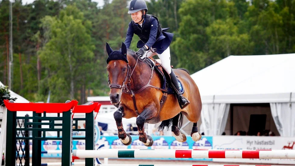 Eskilstunaryttaren Kajsa Björe siktar på guld.