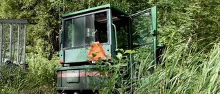 Stal flygklubbens jättegräsklippare – filmade själv färden • Stoppades av soppatorsk