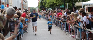 Publiksuccé för folkliga och festliga KK-joggen: "Jag tror aldrig att jag skådat så här mycket folk"