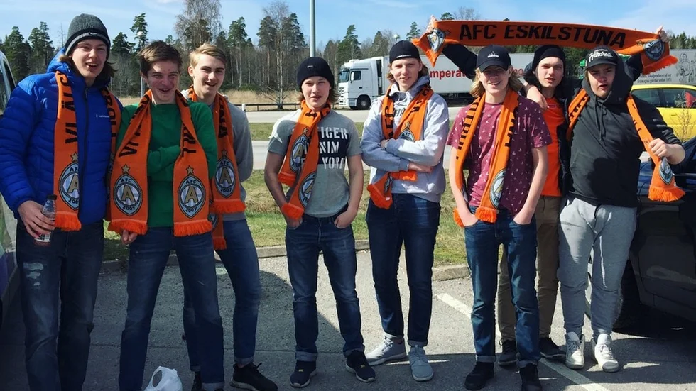 En bild från AFC Supports resa till Göteborg. Under resterande del av säsongen bjuder AFC Eskilstuna alla medlemmar i supporterföreningen på fri entré till klacksektionen.