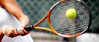 Vill ha tennisbana med grusplan