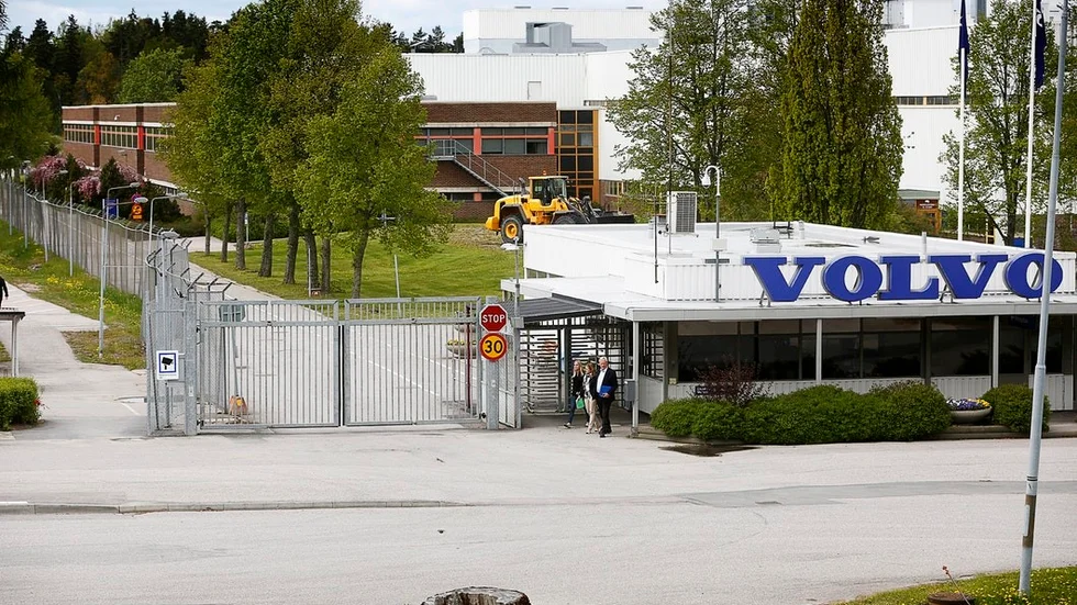 Miljö- och samhällsbyggnadsdirektör Kristina Birath svarar på en insändare och bekräftar att kommunen planerar samarbete med Vovo CE. Foto: Anders Nilsson.