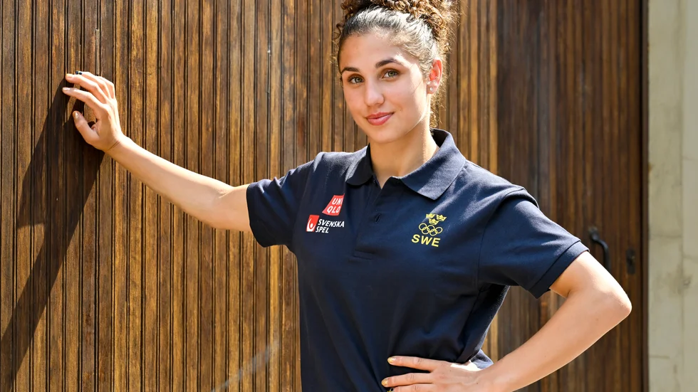 Judokan Tara Babulfath, som tävlar i judons 48-kilosklass, på onsdagens OS-pressträff i Sweden Arena i Paris.