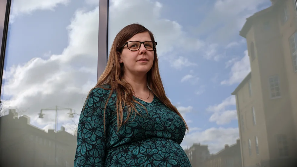 Malin Sääv har varit politiskt aktiv inom Vänsterpartiet i tre kommuner; Vimmerby, Västervik och Åtvidaberg. I november lämnade hon partiet. Nu tar hon plats i kommunstyrelsen i Åtvidaberg för SD.