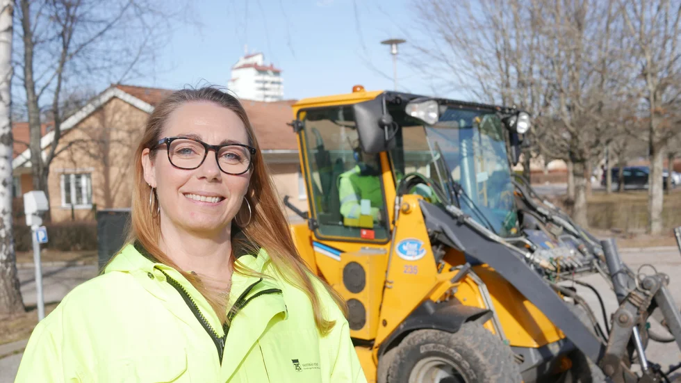 Helena Widegren, 46, är ny gatuchef i Enköping. Idag är hon avdelningschef för drift och underhåll i Västerås.