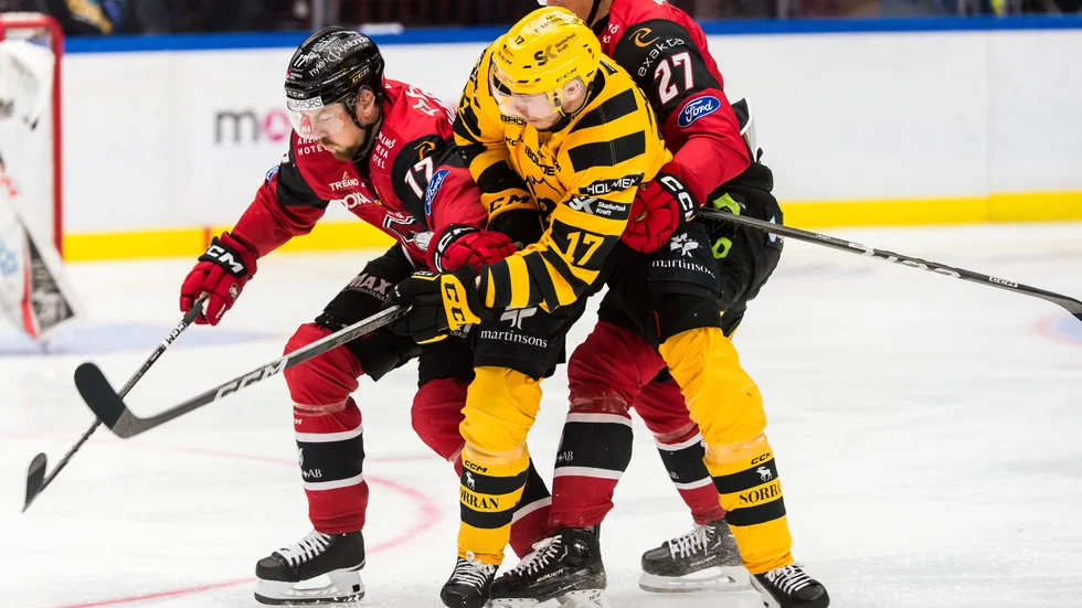 Pär Lindholm och Skellefteå AIK inleder SHL i höst med en bortaresa till Malmö.