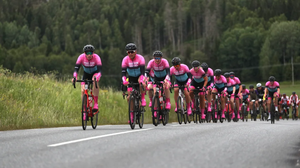 Team Time for Ghana snittade cirka 33,5 km/h under Vätternrundan 2024. Totalt, inklusive stopp, tog rundan ganska exakt elva timmar. 