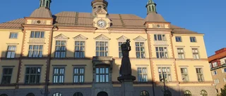 I Eskilstuna slänger man ut barnfamiljer på gatan