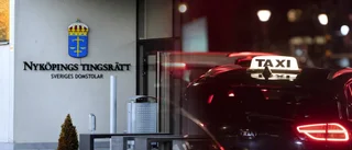 Tumult under taxiresa – förare attackerad av kund
