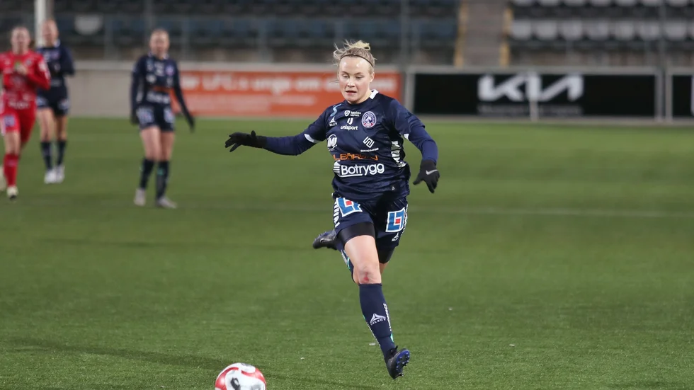 Tyra Andersson gjorde två mål för LFC mot moderklubben Vimmerby.